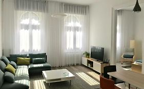 Paulay Central Top Suite